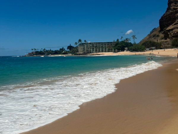 Your Dream Hawaiian Retreat Awaits in Makaha Valley - Luxury 4-Bedroom Home